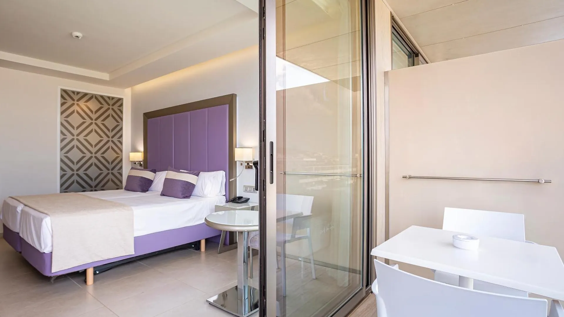 Hotel Torre Del Mar - Ibiza Playa d'en Bossa 4*,  Spain